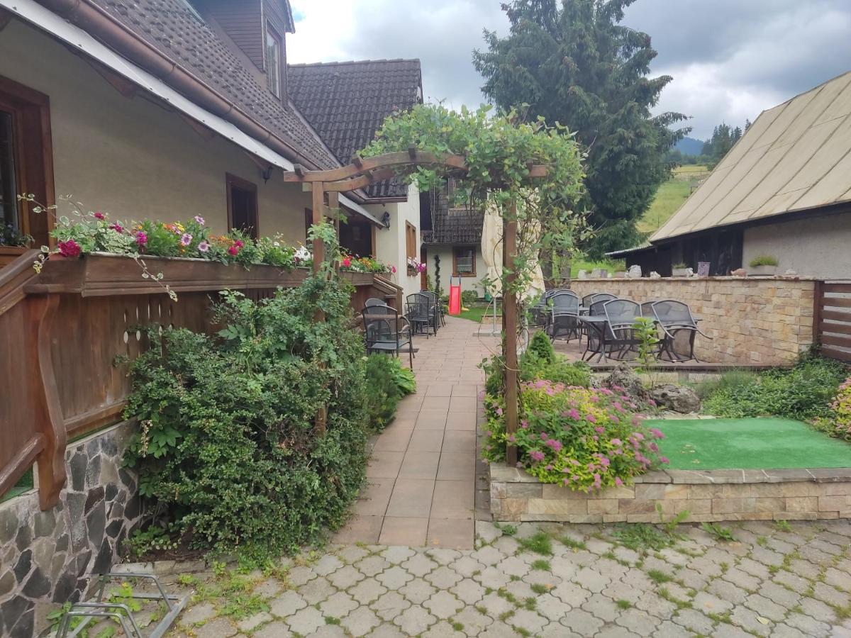 Penzion Lestiny Exteriör bild